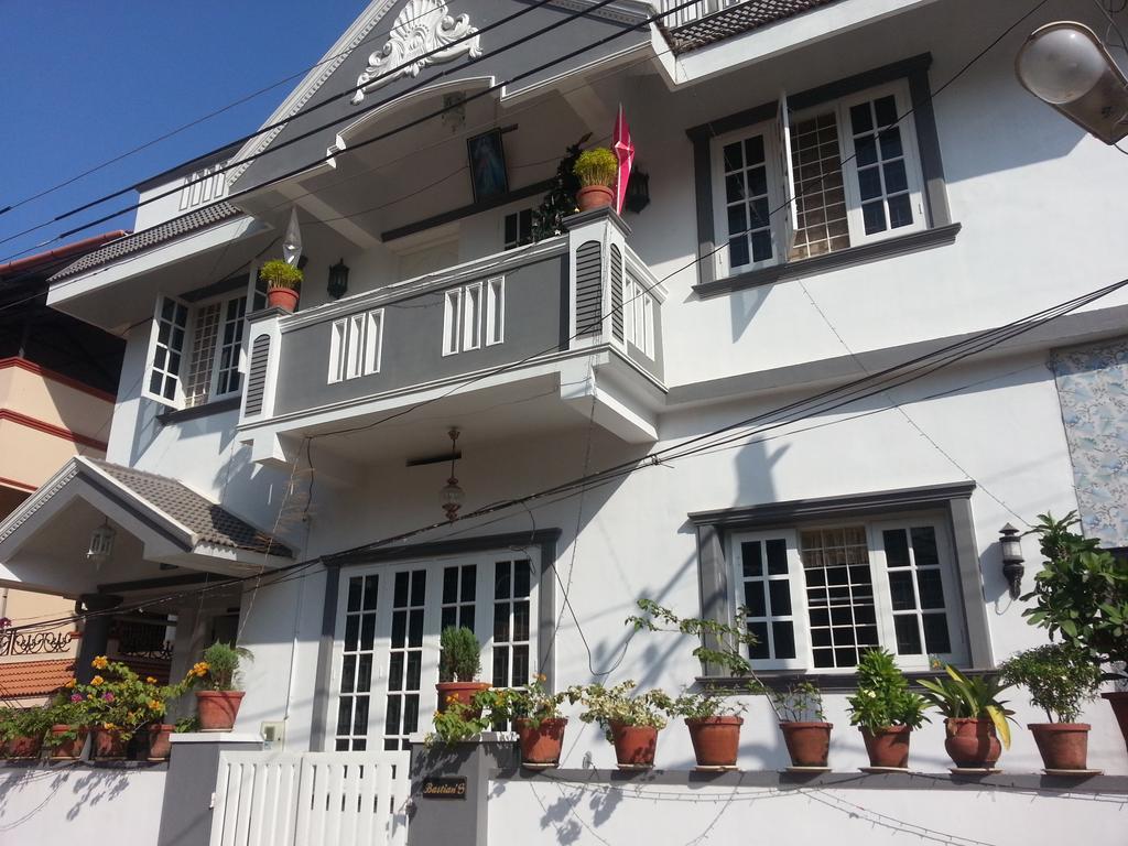 Gloria Homestay Kochi Екстер'єр фото